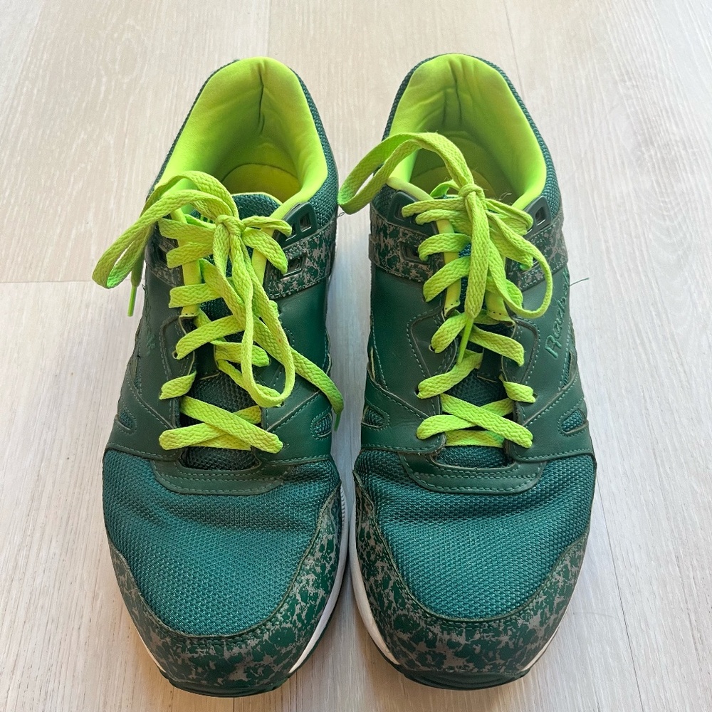 Men's Reebok Ventilator Hexalite Sneakers - Size 11, Good Preowned Condition